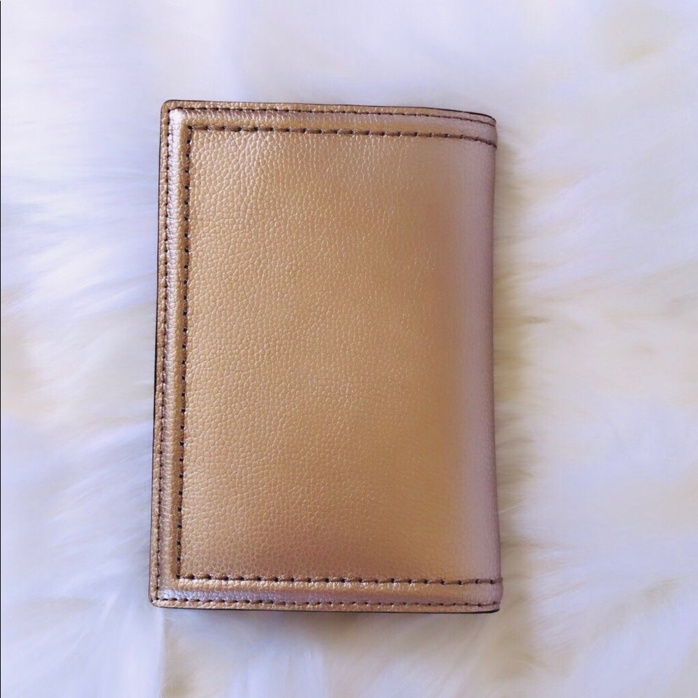 💃❗️SALE❗️Kate Spade Dragonfly Passport wallet - Picture 3 of 5